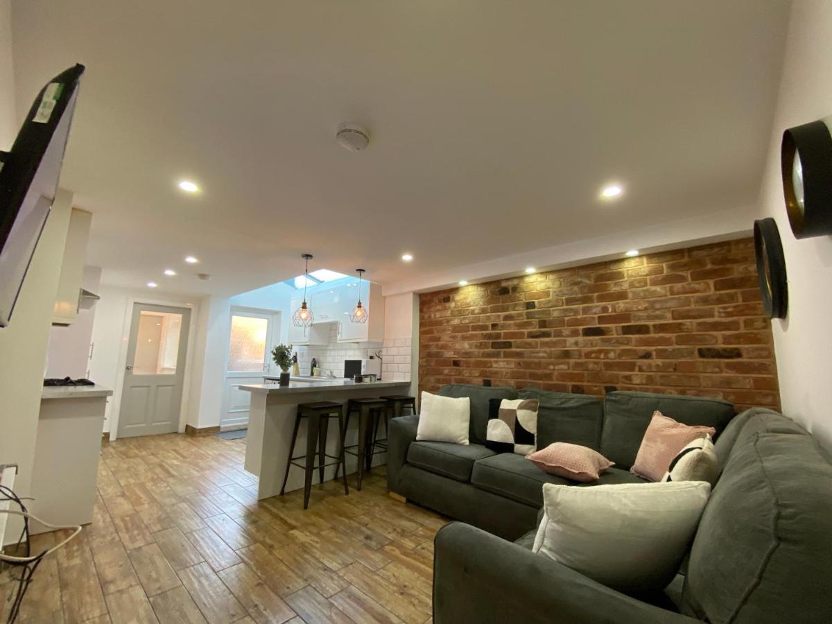 Nice Living Serviced Accommodations 2 Coventry Exterior photo